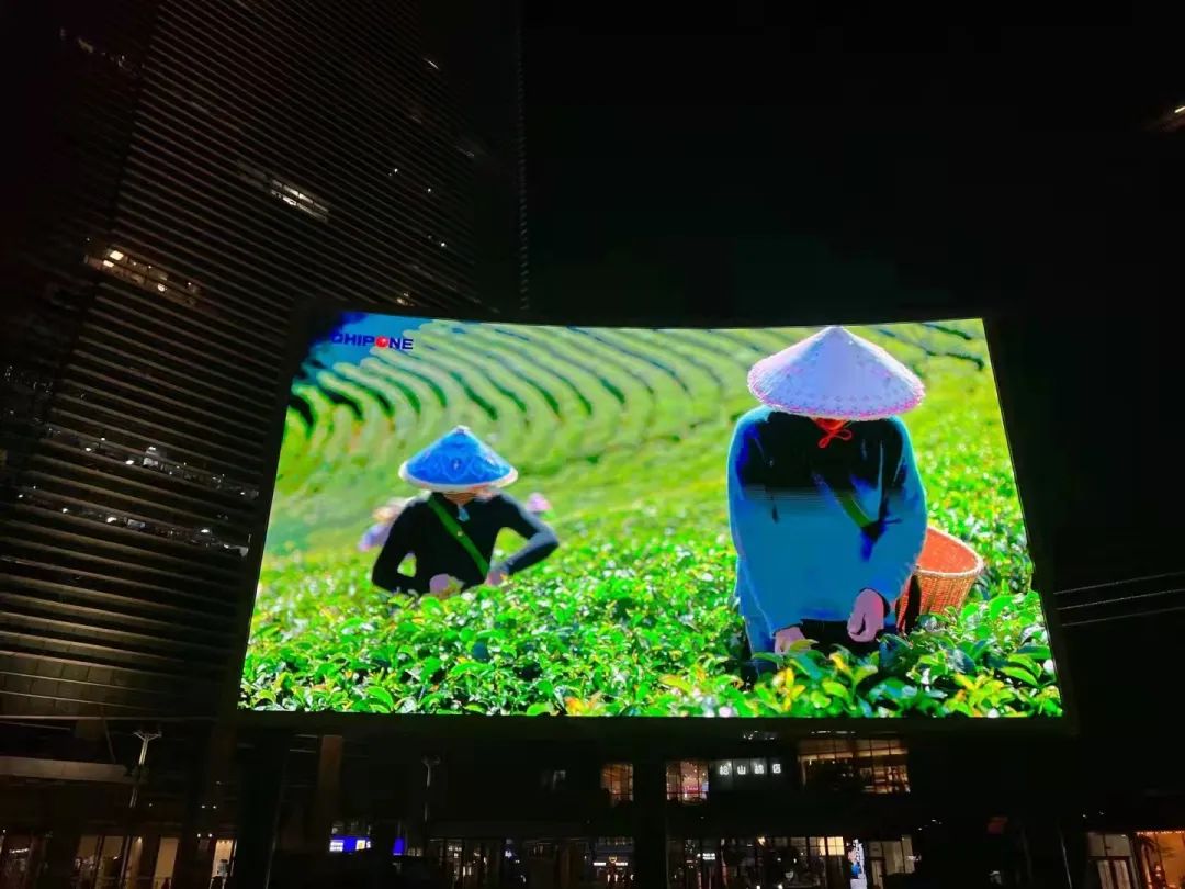 kjj7n7qy-27